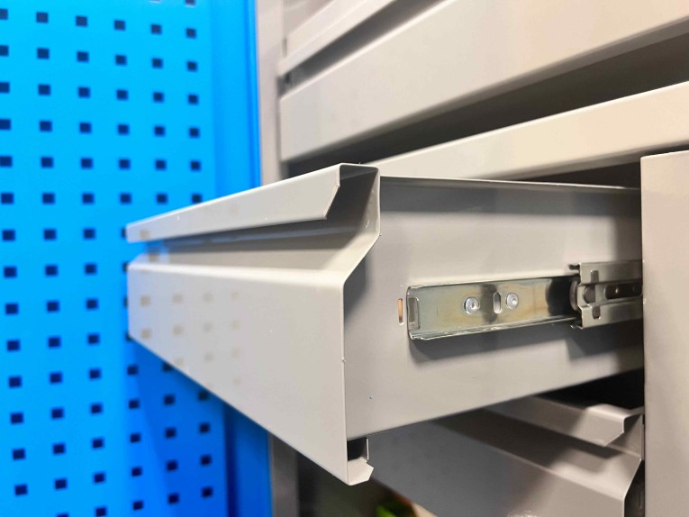 Шкаф инструментальный TNC 180.B4.S2 купить в Нижнем Новгороде Шкаф инструментальный TNC 180.B4.S2 купить в Нижнем Новгороде