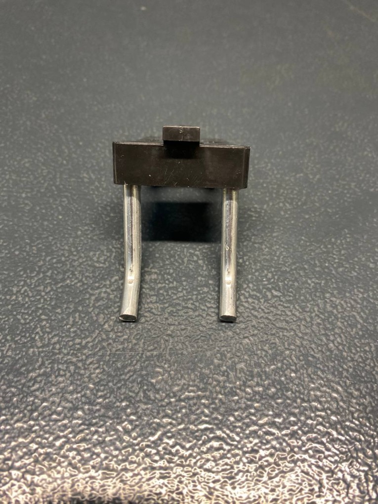 Крючок двойной 38 мм купить в Нижнем Новгороде Крючок двойной 38 мм купить в Нижнем Новгороде