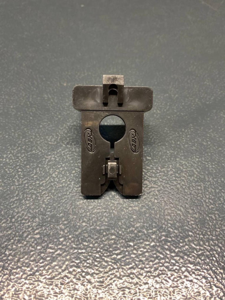 Крючок двойной 38 мм купить в Нижнем Новгороде Крючок двойной 38 мм купить в Нижнем Новгороде